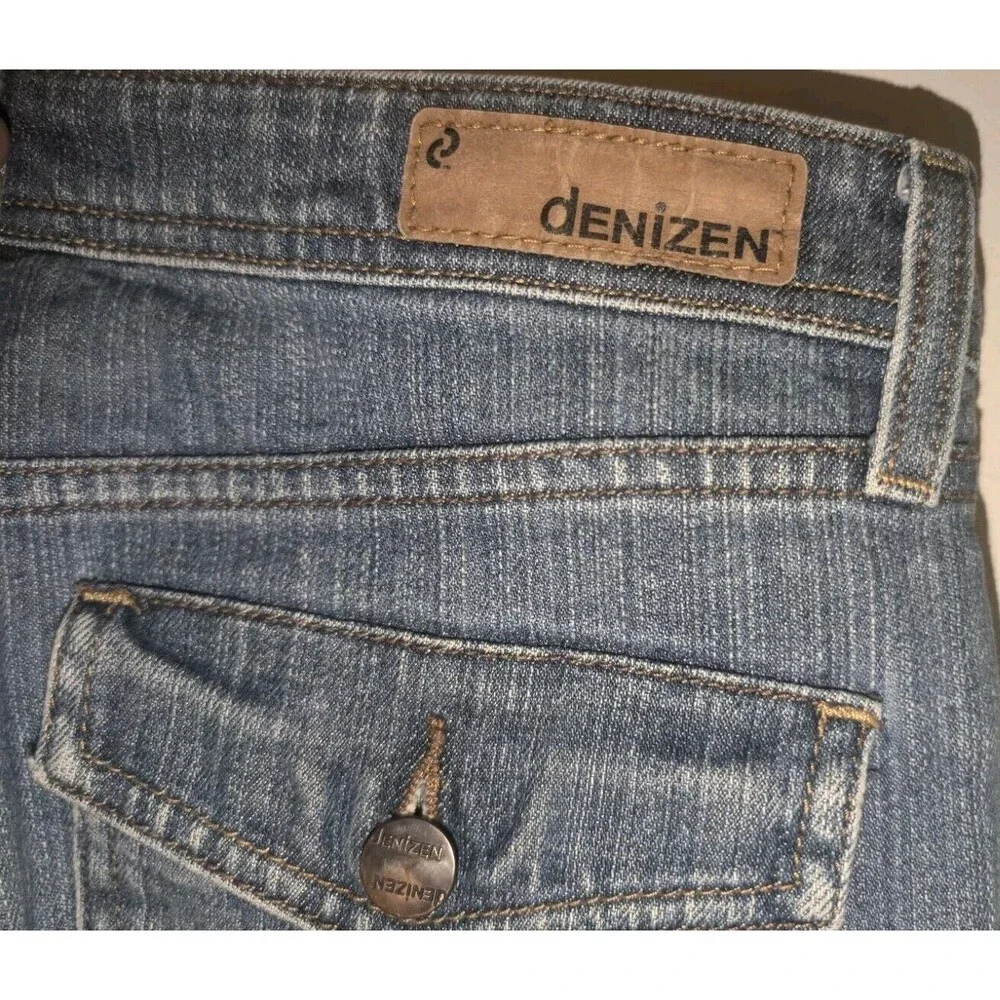 Levi's Denim Jeans Denizen Womens Size 4 Blue Capri Dark Wash Stretch Mid Rise - Picture 8 of 14